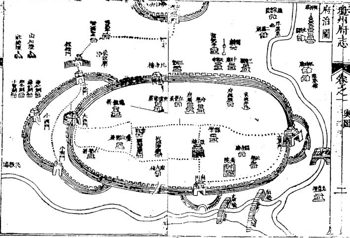 瓊山区府城鎮